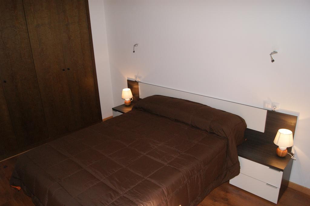 Apartaments Els Esquiadors Llorts Kültér fotó