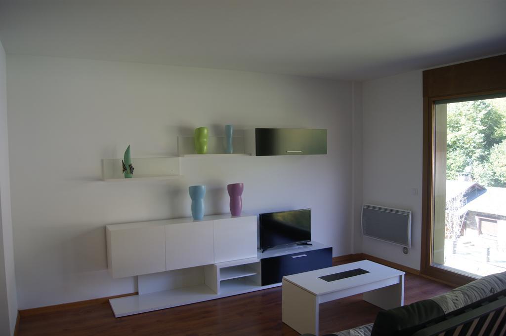 Apartaments Els Esquiadors Llorts Kültér fotó