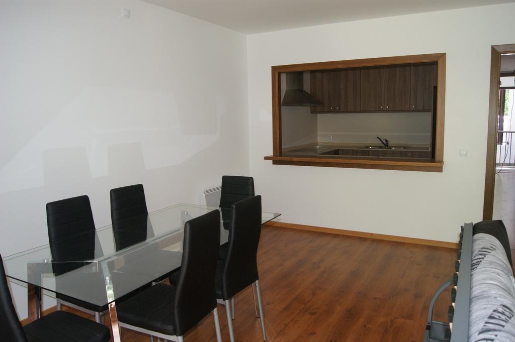 Apartaments Els Esquiadors Llorts Kültér fotó